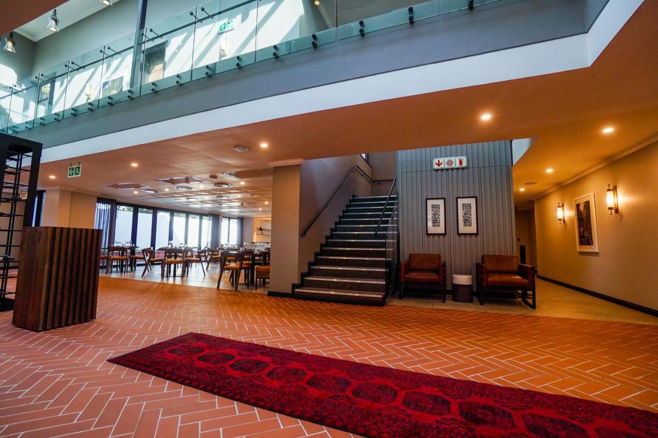 Sanctuary Mandela Hotel Joanesburgo Exterior foto
